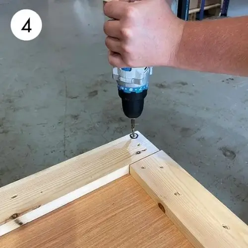 Step 4: Remove the crate top using a cross-head screwdriver.